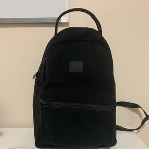 Nova Backpack Small | Sherpa - Black